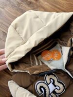 کاپشن 23 - Image 12